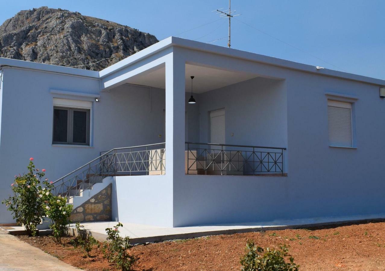 Вилла North Corinth Экстерьер фото